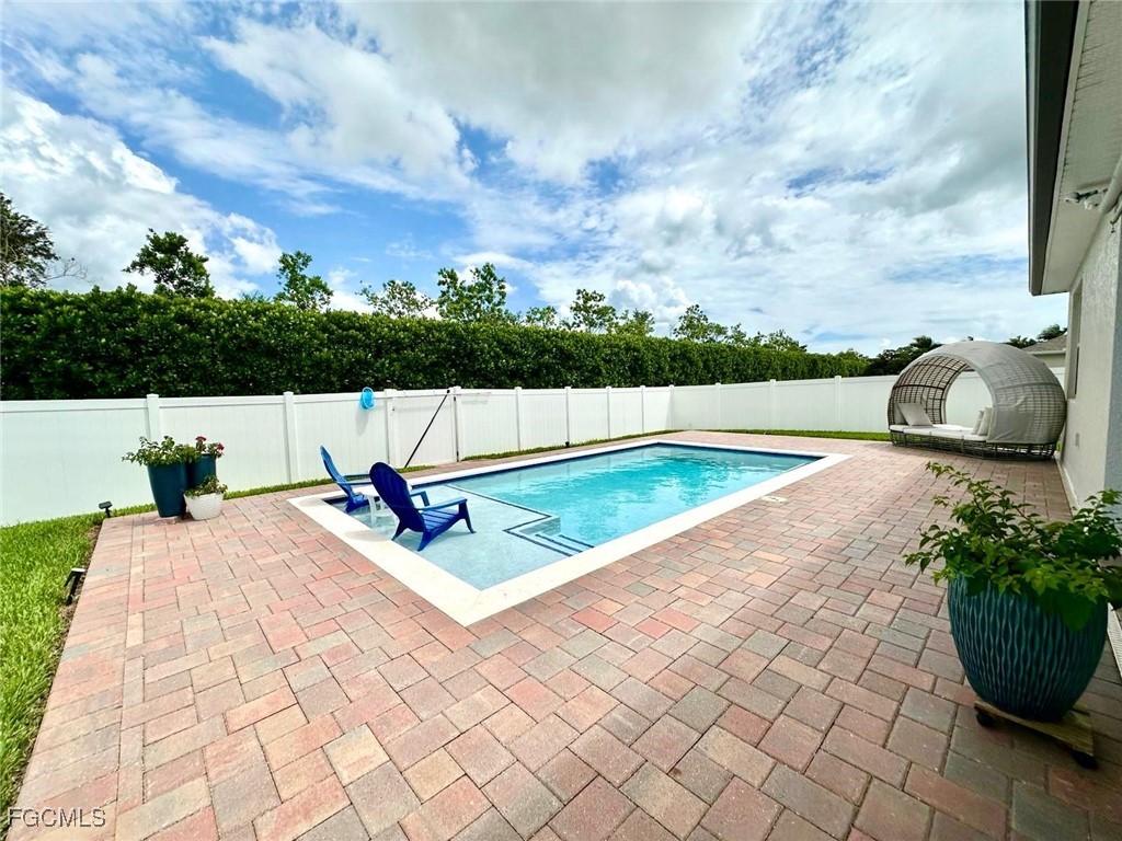 3193 Amadora Circle Cape Coral FL 33909 2025004892 image20