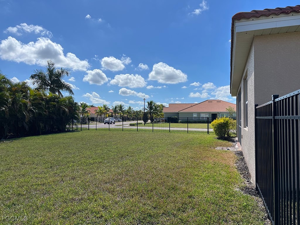 3193 Birchin Lane Fort Myers FL 33916 2025016492 image10