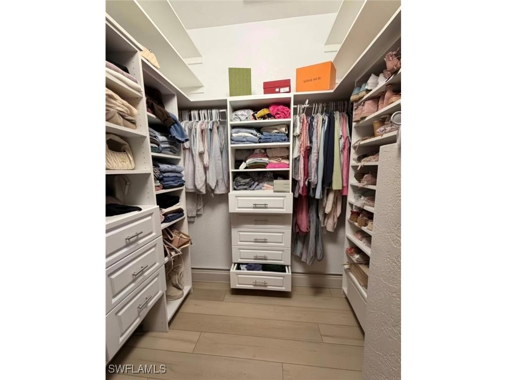 3195 Pacific Drive Naples FL 34119 224083011 image13