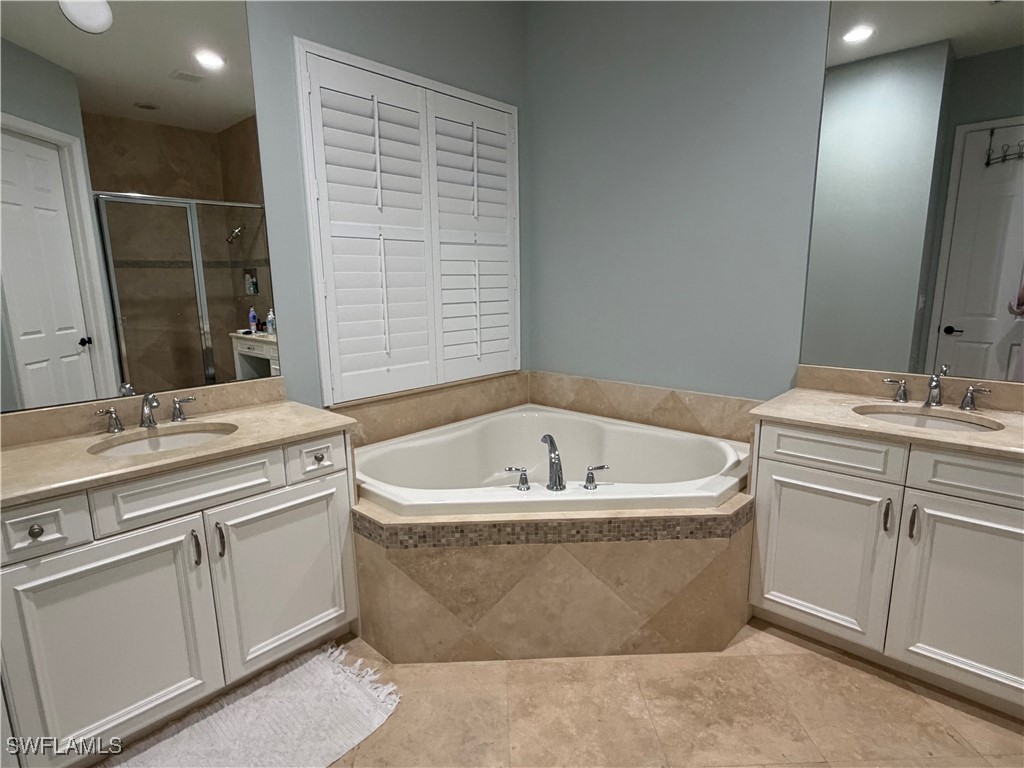 3195 Pacific Drive Naples FL 34119 224083011 image14