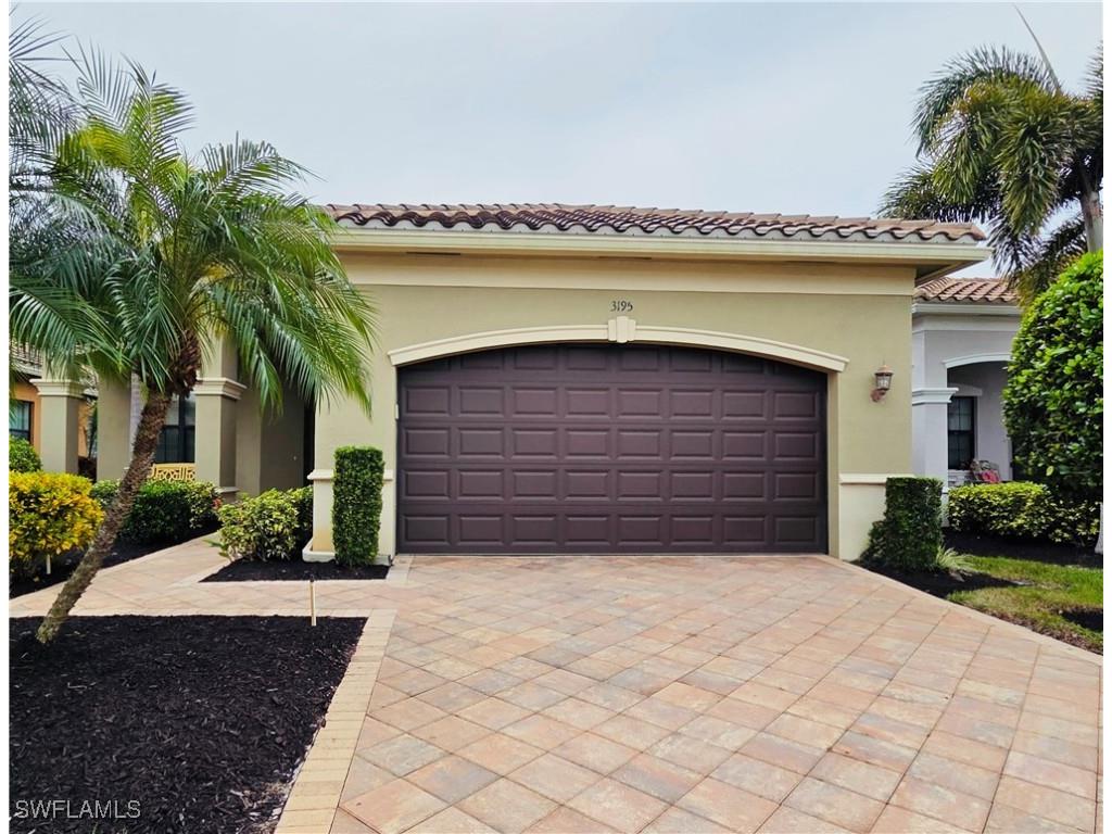 3195 Pacific Drive Naples FL 34119 224083011 image2