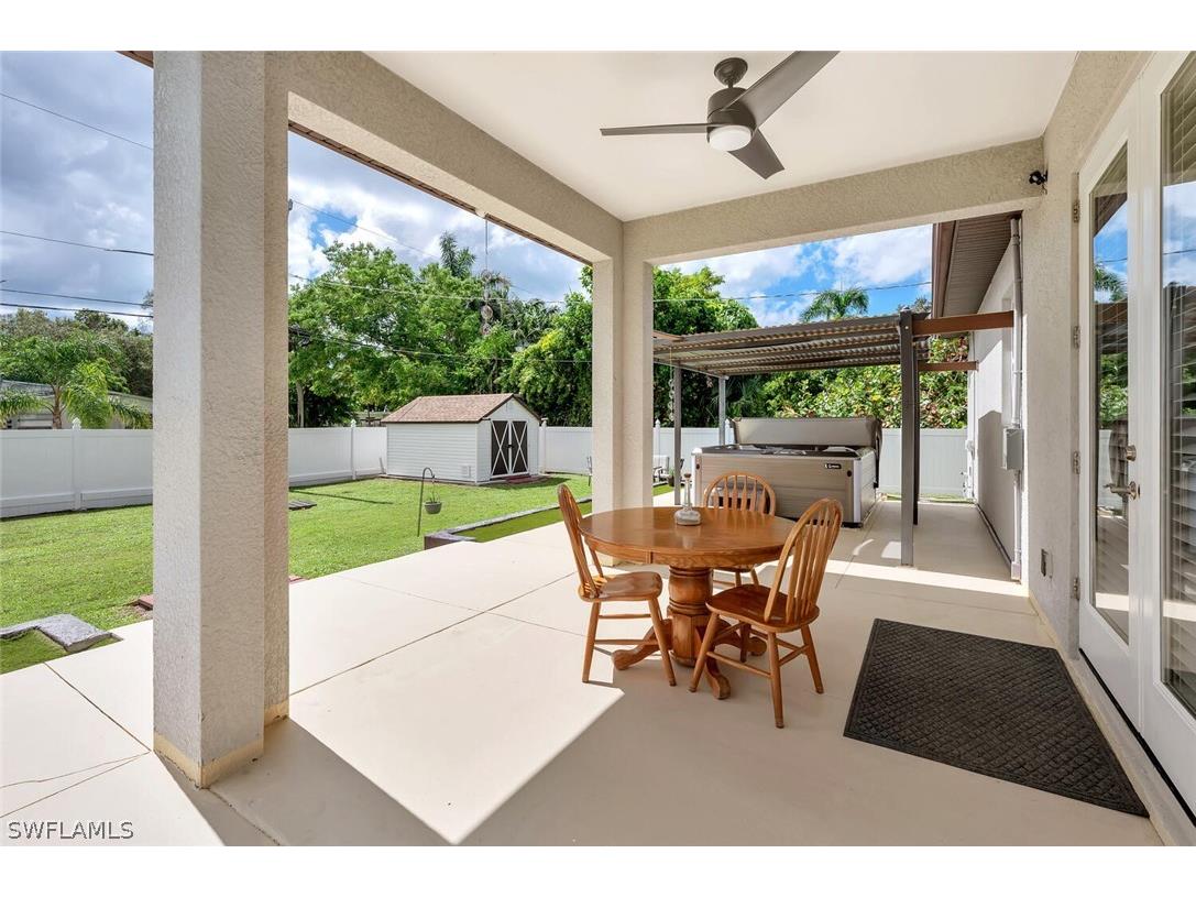 3196 Connecticut Avenue Naples FL 34112 226007337 image34