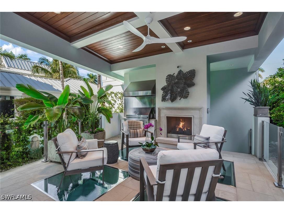 32 6th Street S Naples FL 34102 226022088 image18