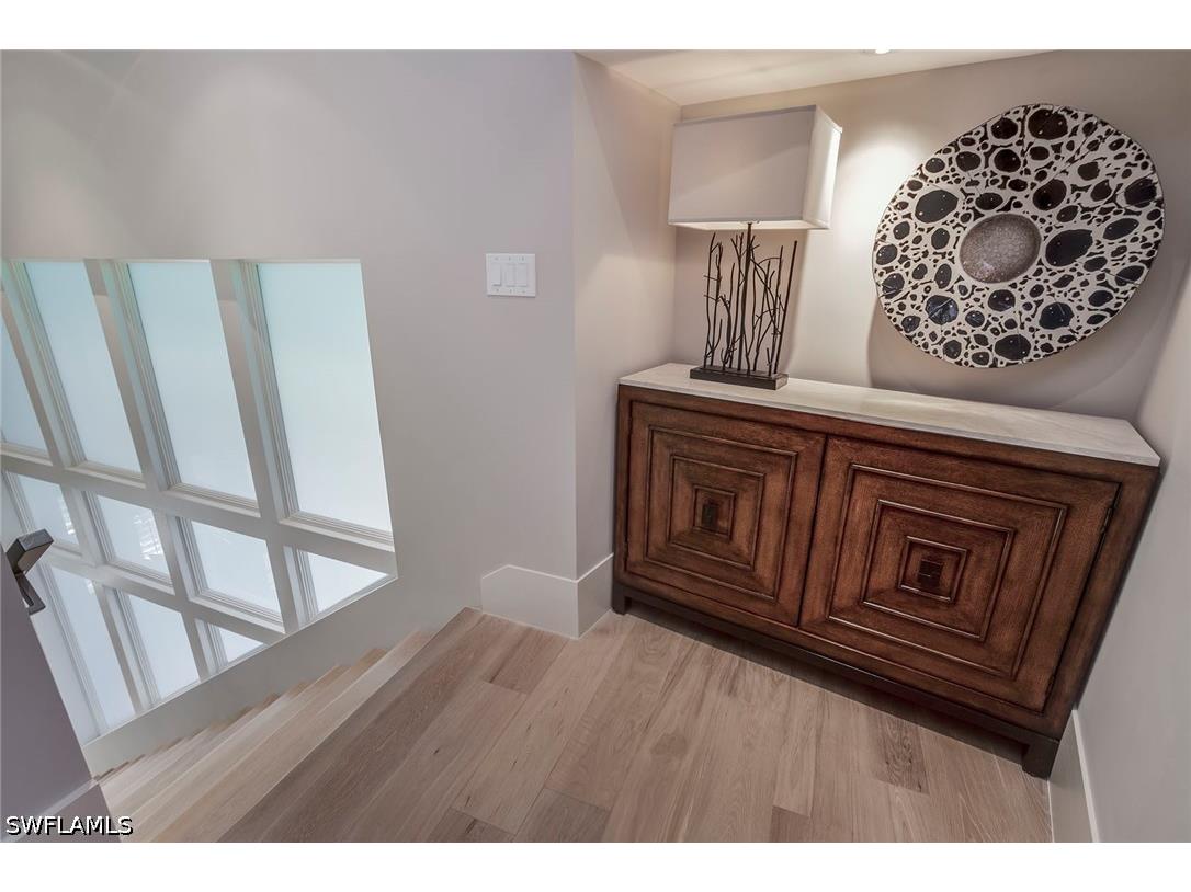 32 6th Street S Naples FL 34102 226022088 image20