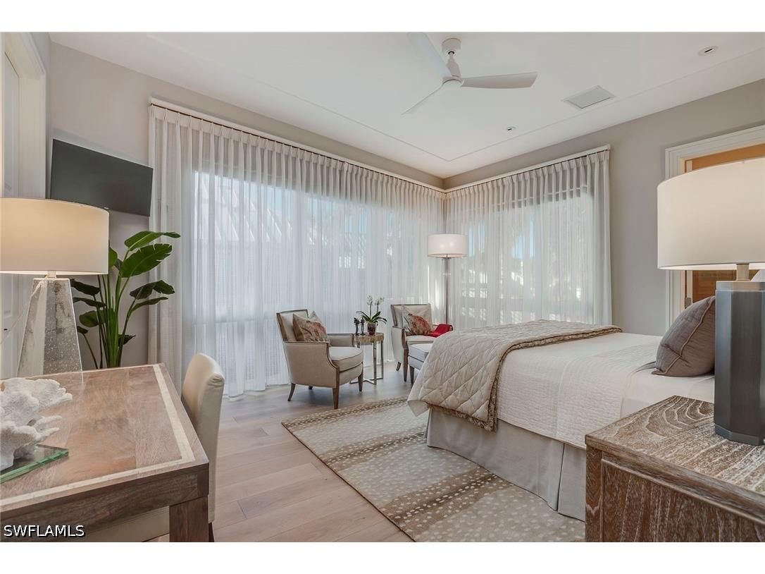 32 6th Street S Naples FL 34102 226022088 image28