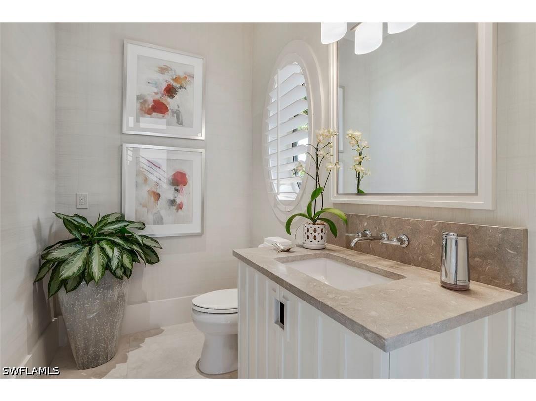 32 6th Street S Naples FL 34102 226022088 image6