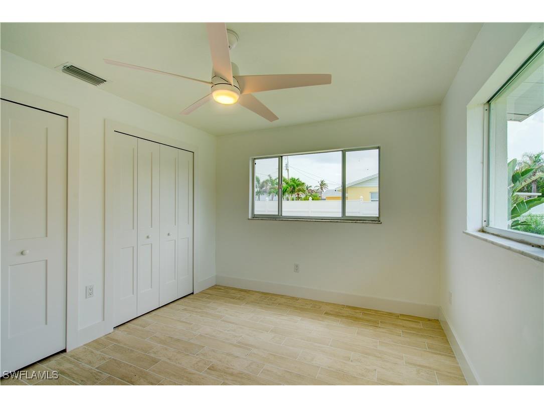 32 Fairview Boulevard Fort Myers Beach FL 33931 225053013 image20