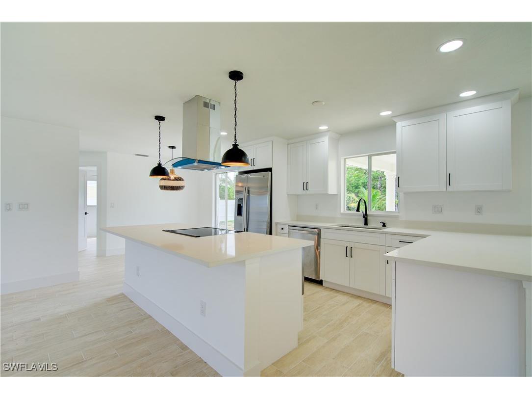 32 Fairview Boulevard Fort Myers Beach FL 33931 225053013 image3