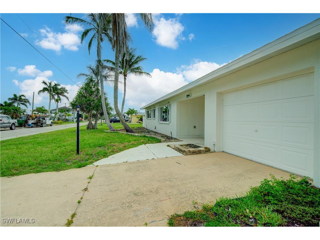 32 Fairview Boulevard Fort Myers Beach FL 33931 225053013 image33