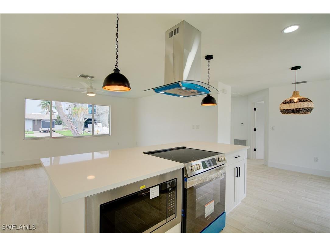 32 Fairview Boulevard Fort Myers Beach FL 33931 225053013 image5