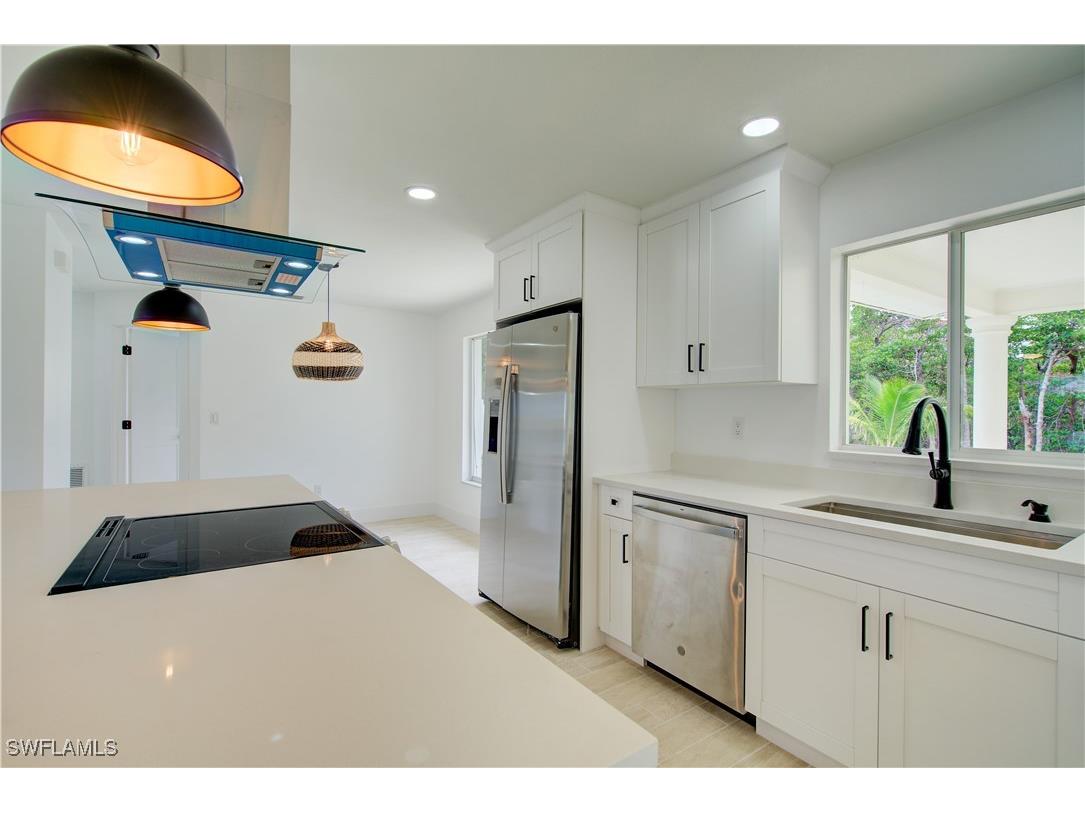 32 Fairview Boulevard Fort Myers Beach FL 33931 225053013 image6