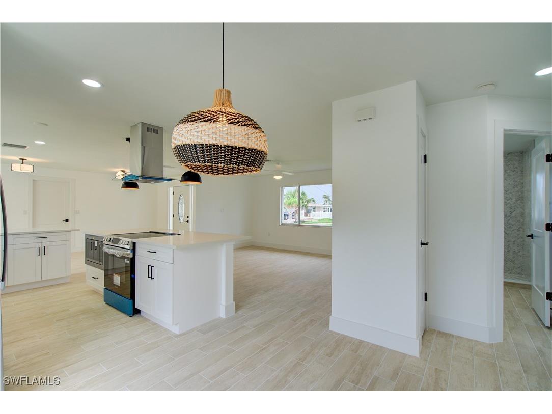 32 Fairview Boulevard Fort Myers Beach FL 33931 225053013 image8