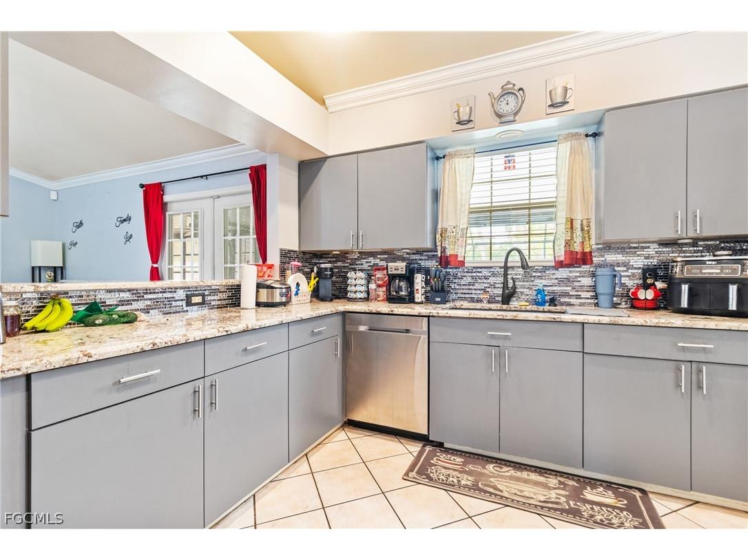 32 Lincoln Avenue Lehigh Acres FL 33936 2026006934 image10