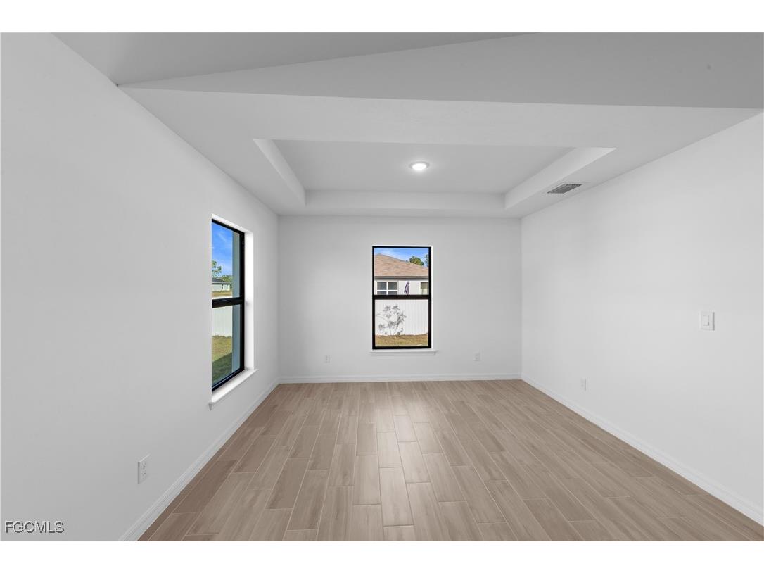 32 NW 24th Terrace Cape Coral FL 33993 2025017899 image6