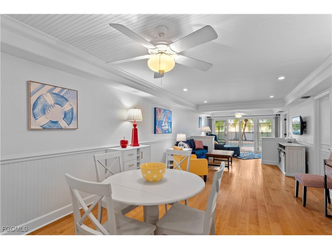 320 14th Avenue S #320C Naples FL 34102 2025022206 image2