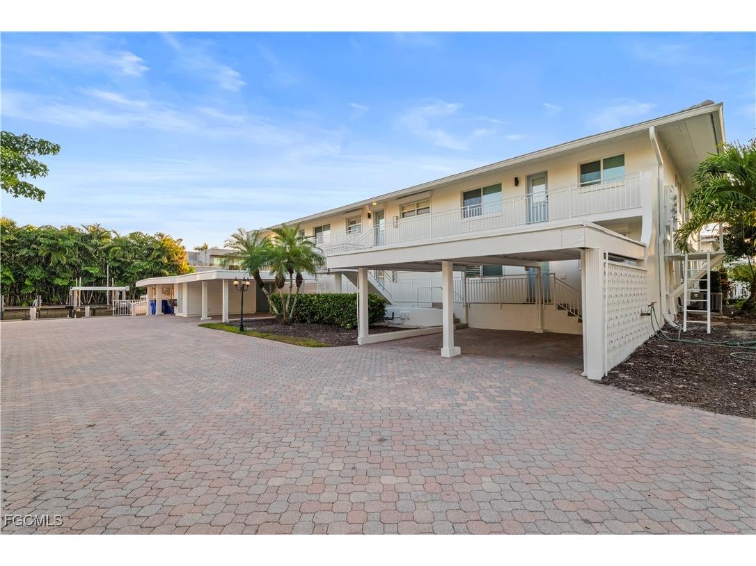 320 14th Avenue S #320C Naples FL 34102 2025022206 image25