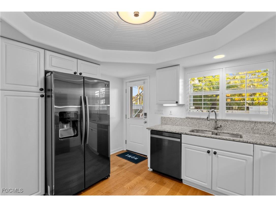 320 14th Avenue S #320C Naples FL 34102 2025022206 image5