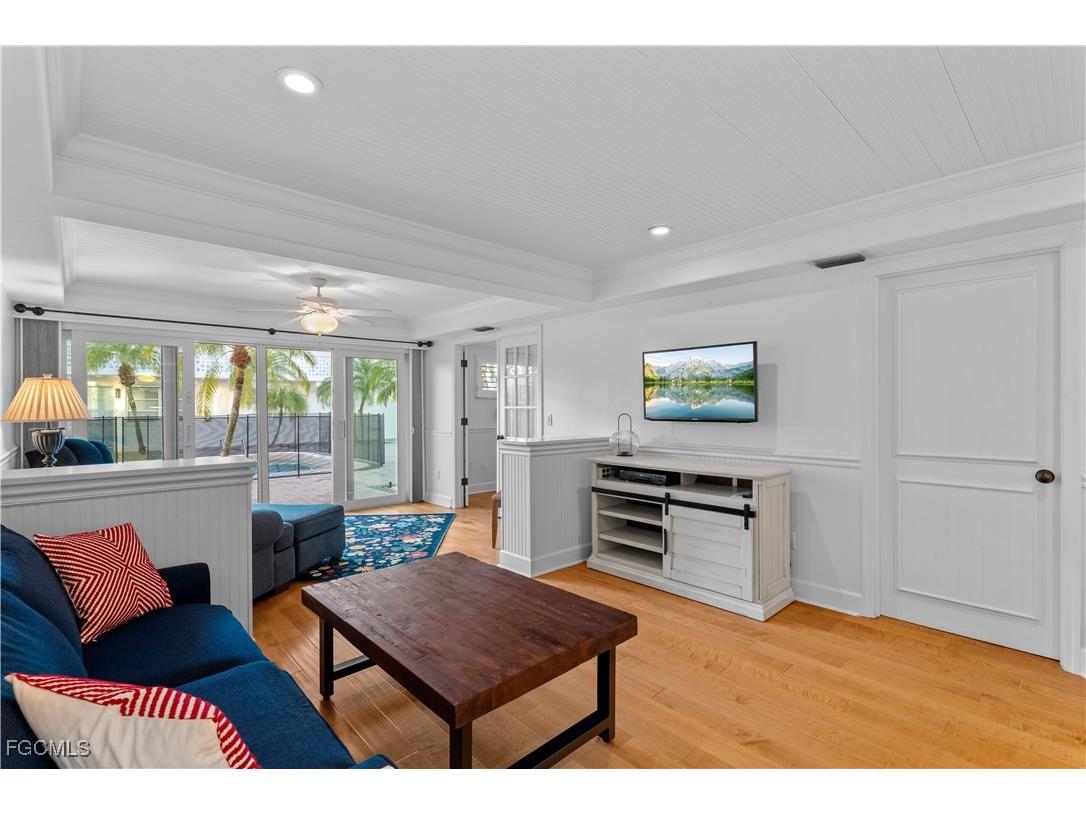 320 14th Avenue S #320C Naples FL 34102 2025022206 image8