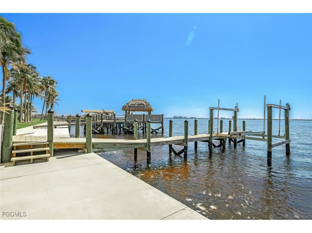 320 Bayshore Drive Cape Coral FL 33904 2026001261 image17