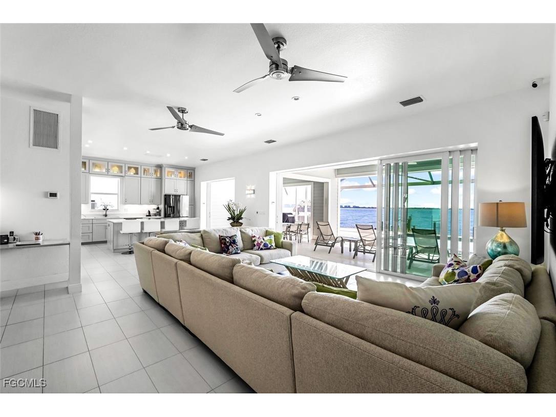 320 Bayshore Drive Cape Coral FL 33904 2026001261 image38