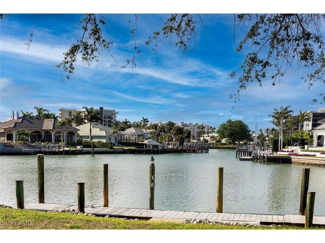 320 Bow Line Drive Naples FL 34103 225074828 image5