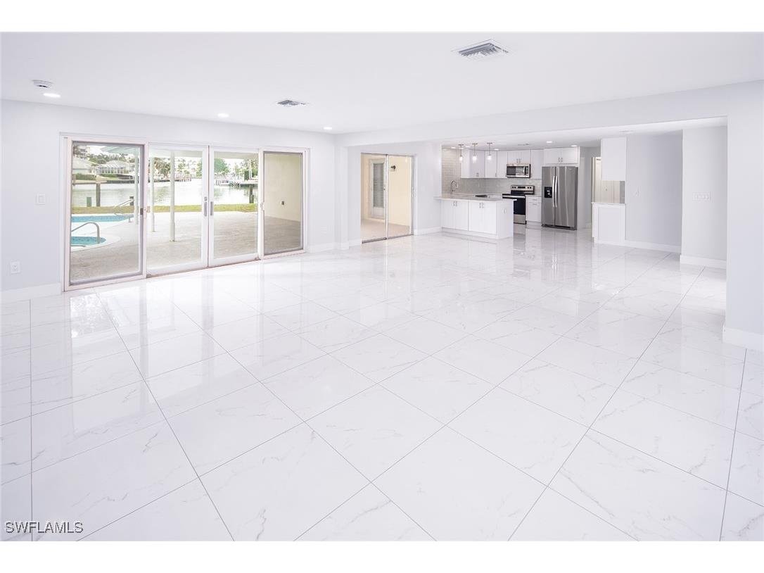 320 Bow Line Drive Naples FL 34103 225074828 image9