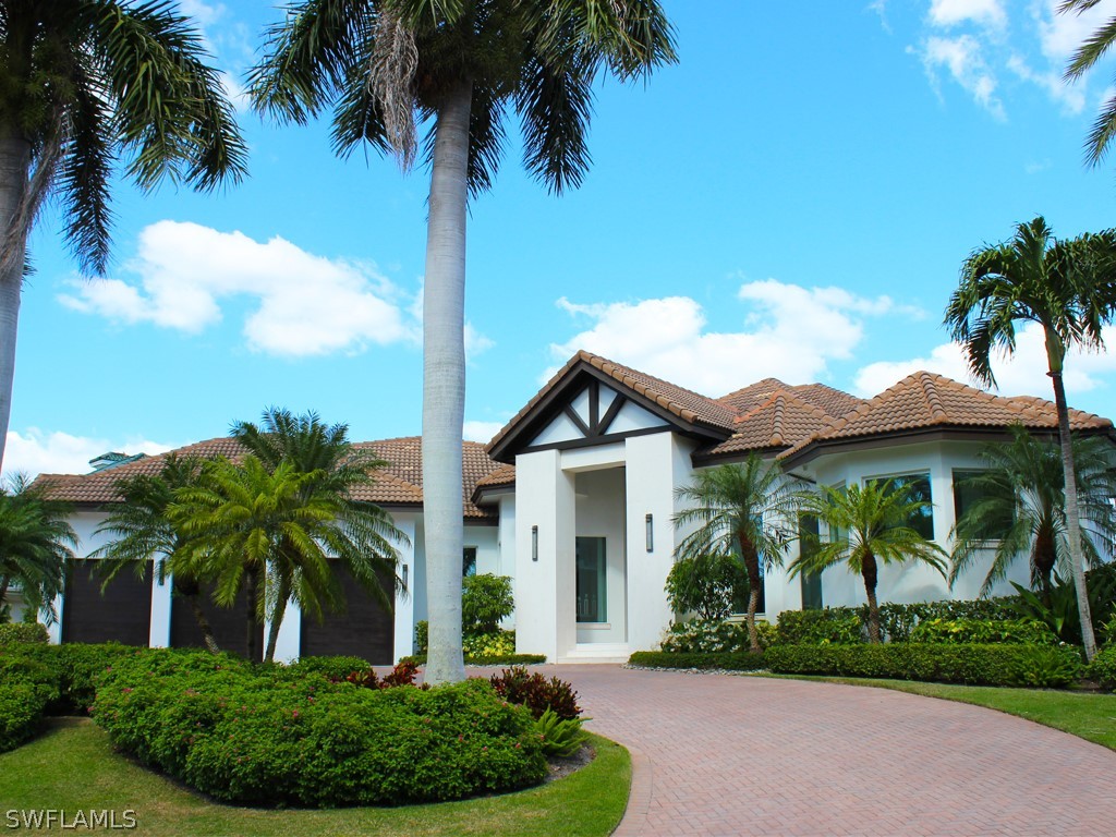 320 Devils Bight Naples FL 34103 224034858 image1