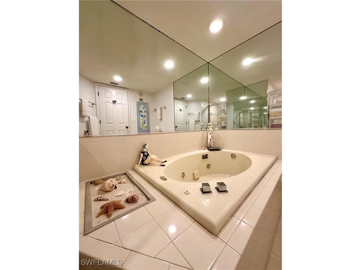 320 Horse Creek Drive #105 Naples FL 34110 225068755 image14