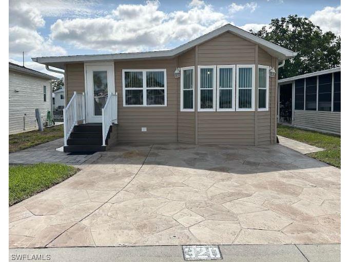 320 Imperial Wildern Boulevard #320 Naples FL 34114 223033894 image1