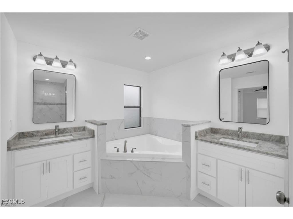 320 Lincoln Boulevard Lehigh Acres FL 33936 2025017993 image20