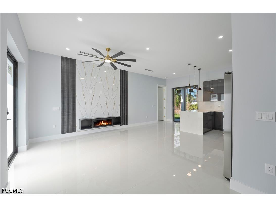 320 Loire Avenue S Lehigh Acres FL 33974 2026016245 image3