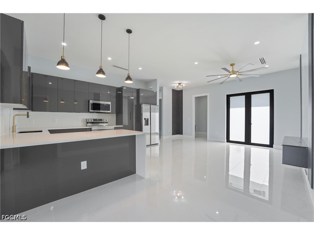 320 Loire Avenue S Lehigh Acres FL 33974 2026016245 image5