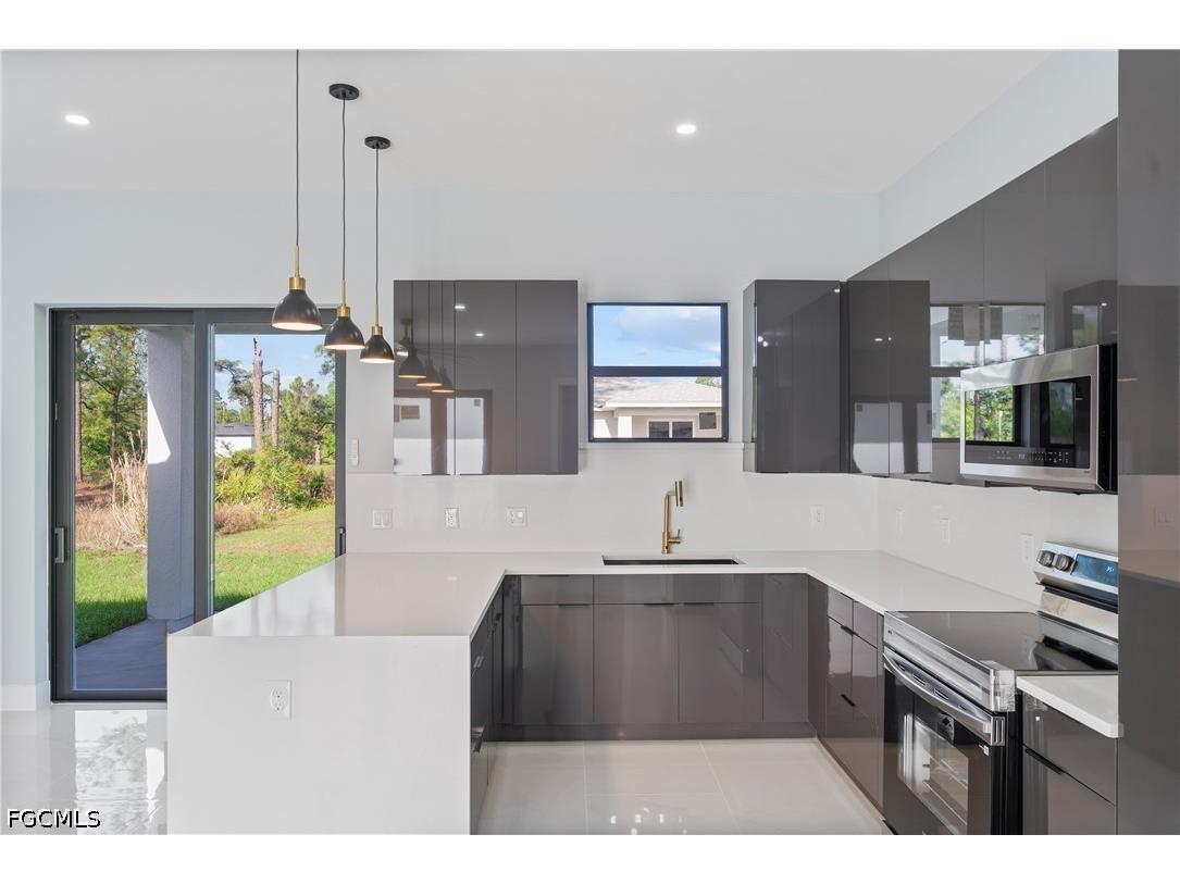 320 Loire Avenue S Lehigh Acres FL 33974 2026016245 image6