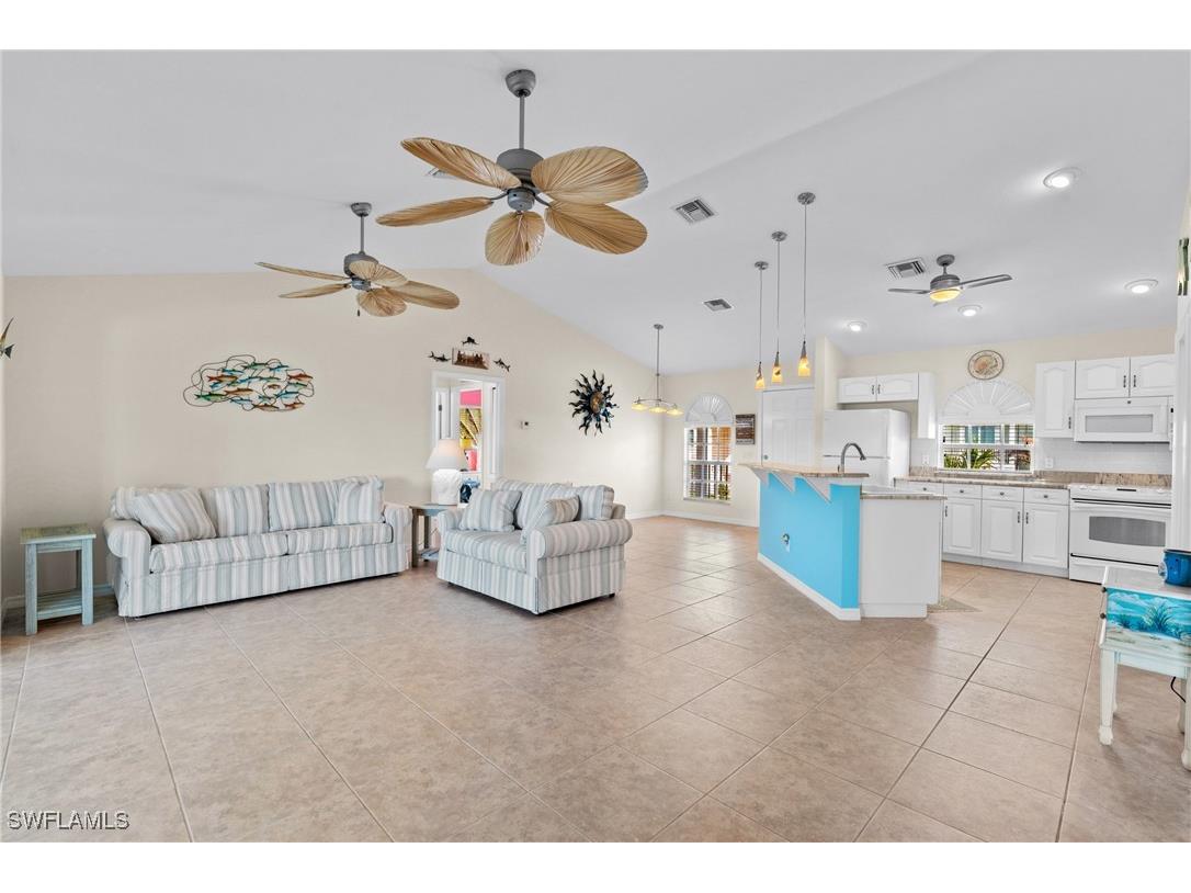 320 Madison Court Fort Myers Beach FL 33931 225044670 image11