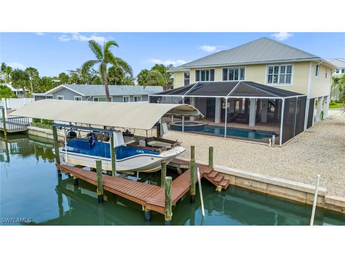 320 Madison Court Fort Myers Beach FL 33931 225044670 image2