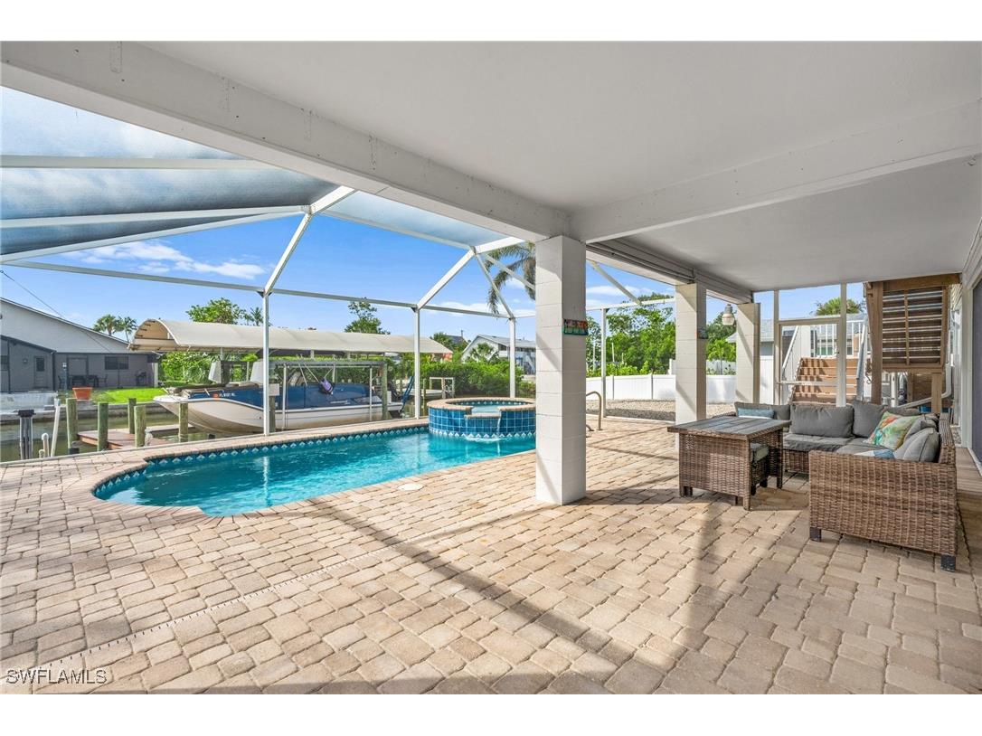 320 Madison Court Fort Myers Beach FL 33931 225044670 image5