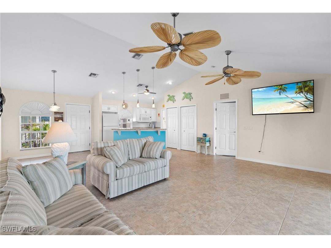 320 Madison Court Fort Myers Beach FL 33931 225044670 image9