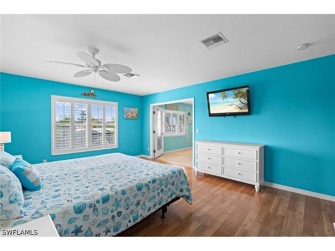 320 Madison Court Fort Myers Beach FL 33931 226022141 image16