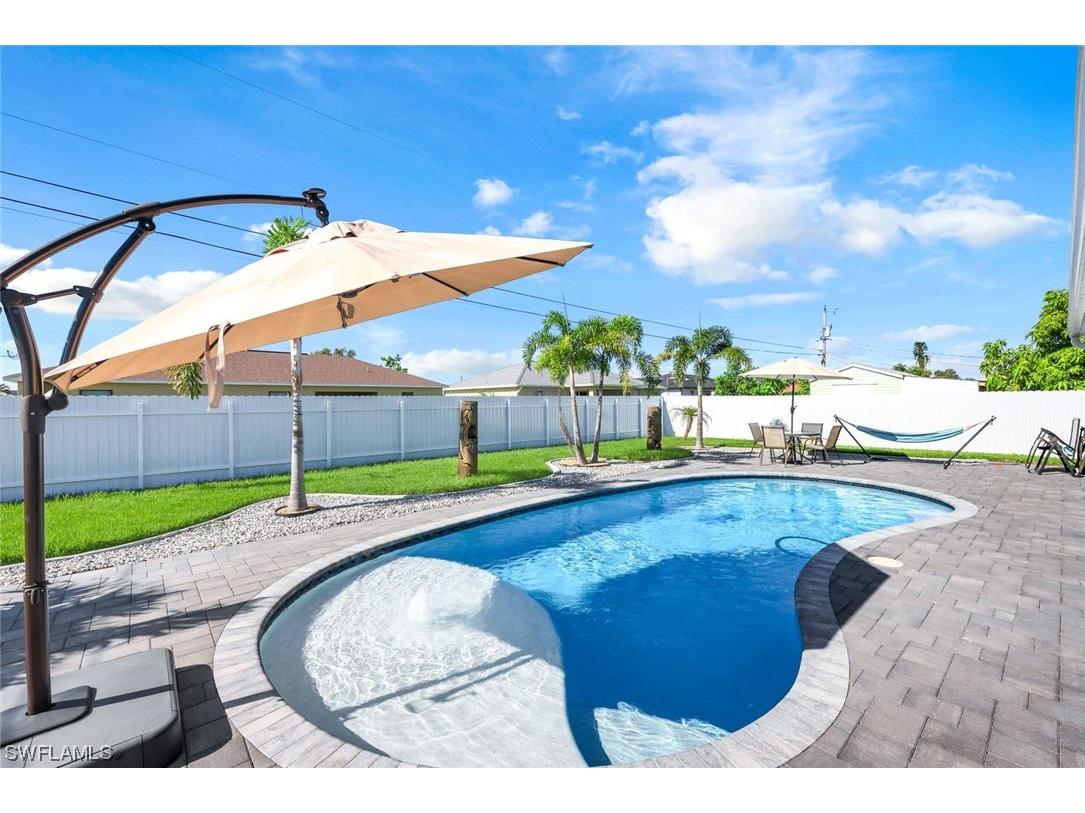 320 NE 7th Terrace Cape Coral FL 33909 223063505 image1