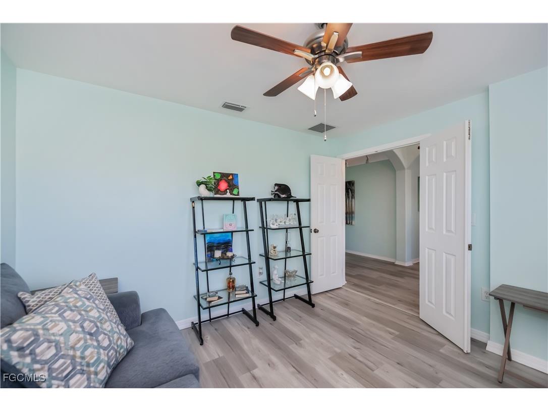 320 NW 13th Street Cape Coral FL 33993 2025002291 image14