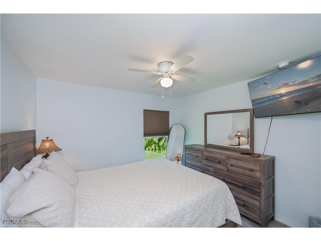 320 NW 13th Street Cape Coral FL 33993 2025002291 image24