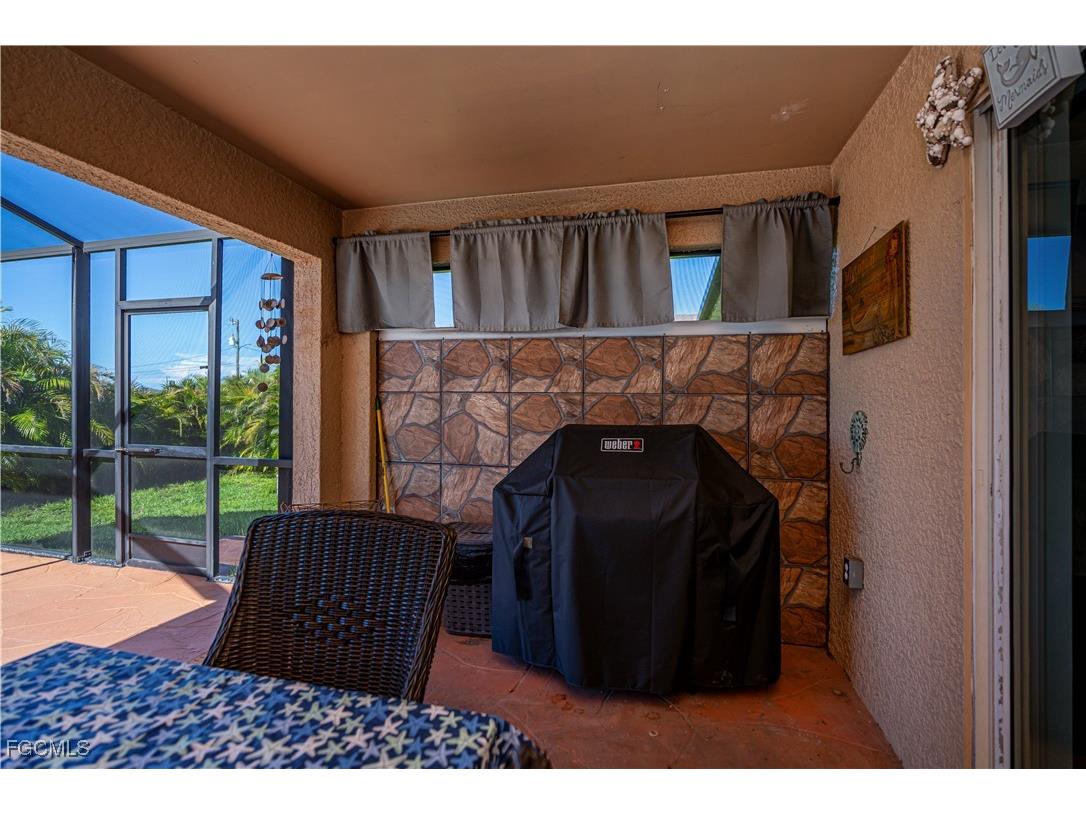 320 NW 13th Street Cape Coral FL 33993 2025002291 image33