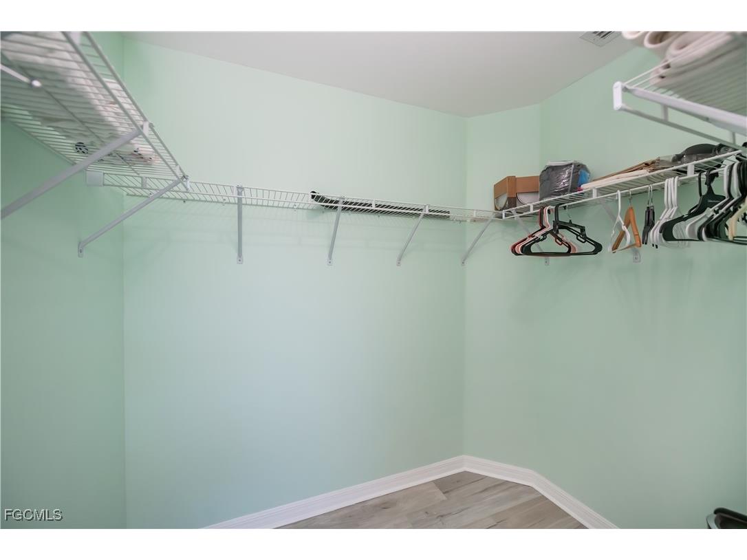 320 NW 13th Street Cape Coral FL 33993 2025002291 image40