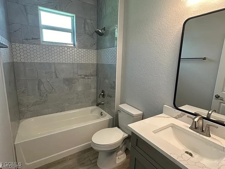 320 NW 17th Place Cape Coral FL 33993 2025006798 image8