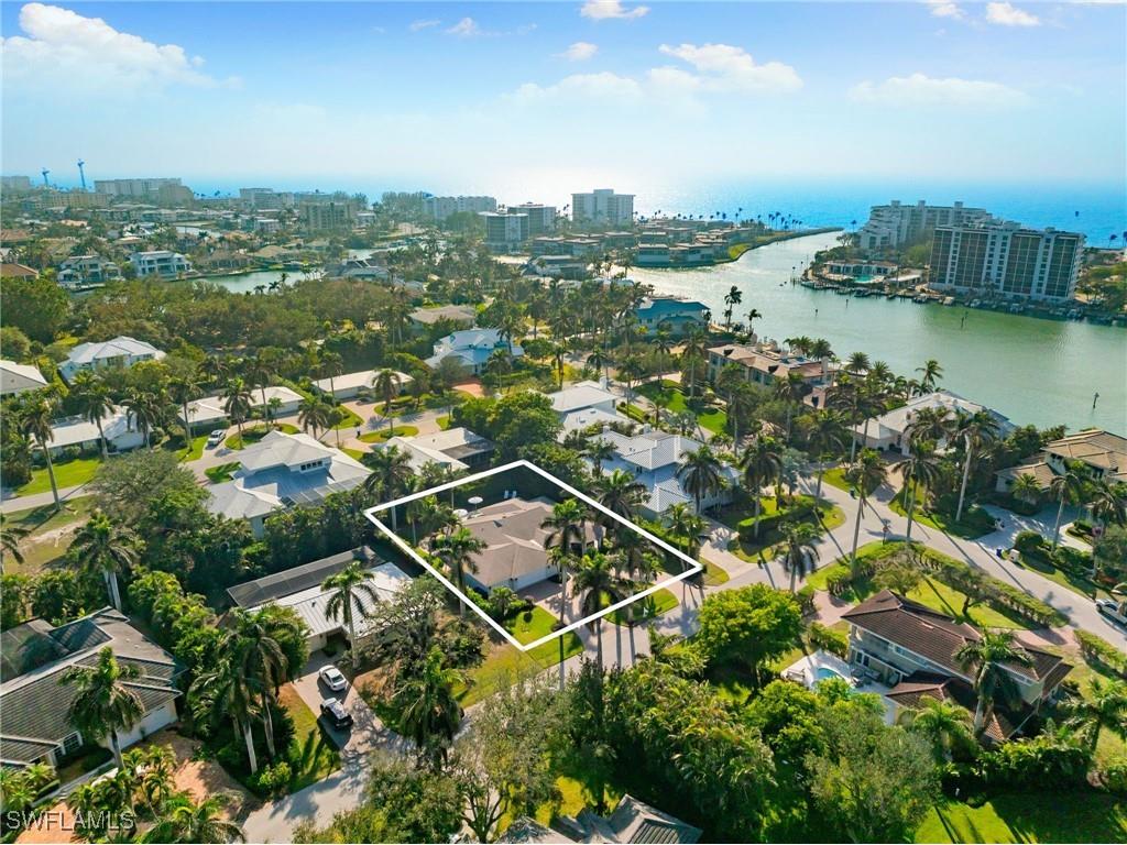 320 Putter Point Drive Naples FL 34103 225056388 image1