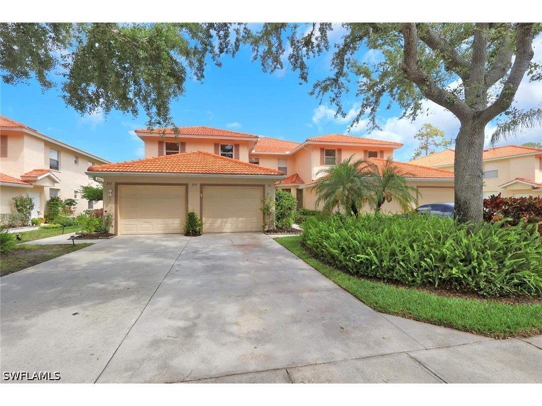 320 Robin Hood Circle #101 Naples FL 34104 226017273 image1