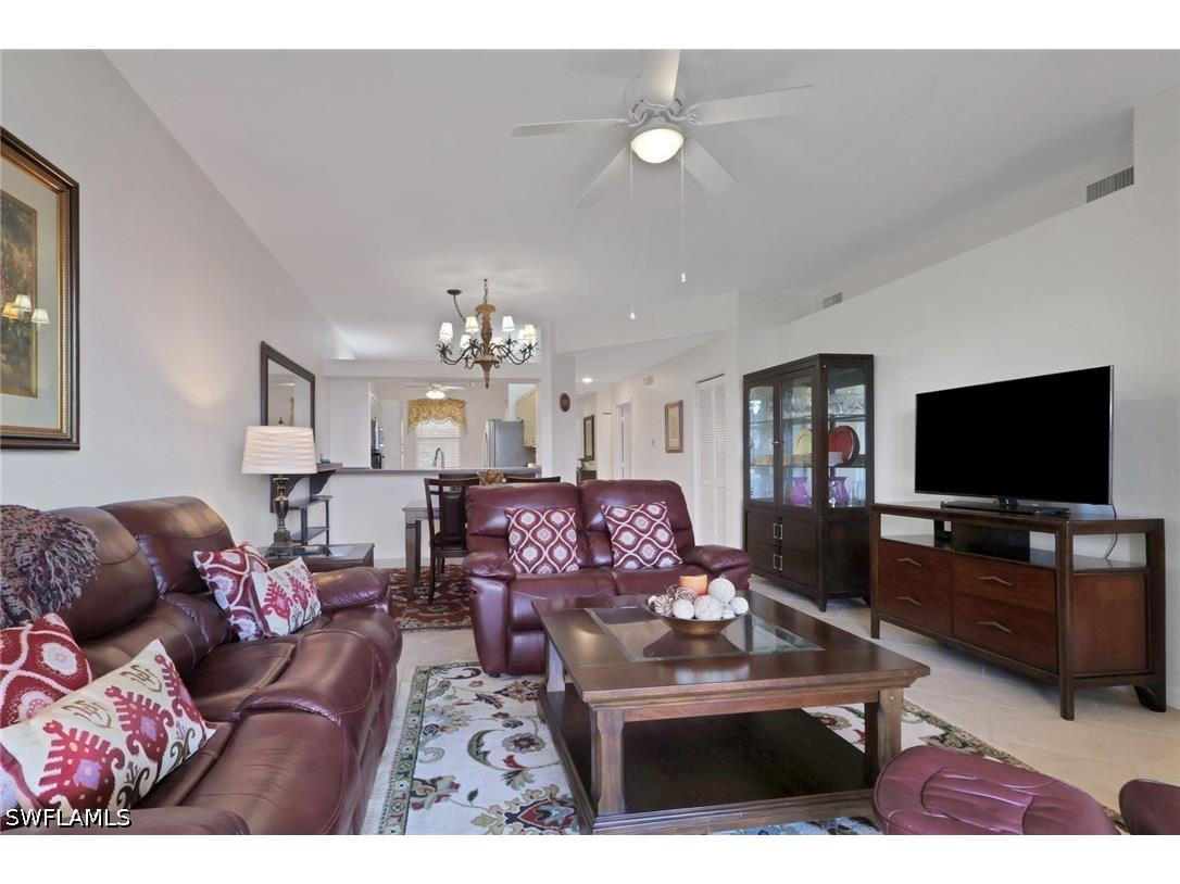 320 Robin Hood Circle #101 Naples FL 34104 226017273 image15