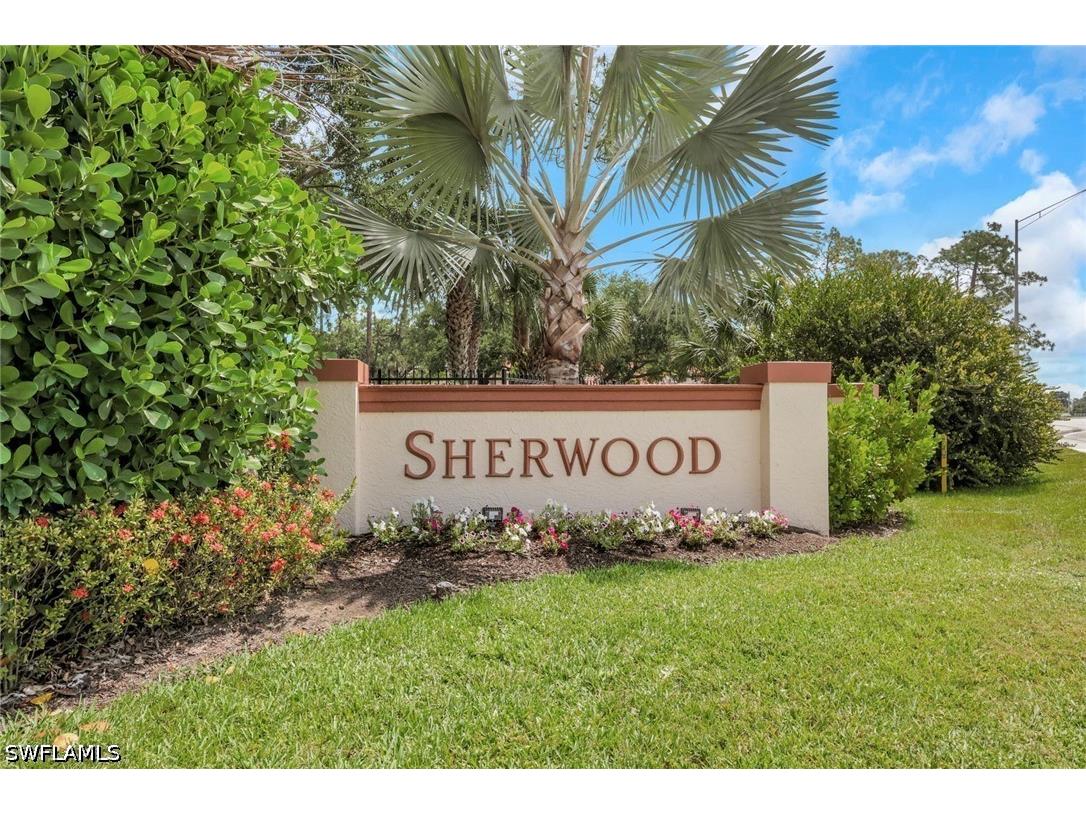 320 Robin Hood Circle #101 Naples FL 34104 226017273 image25