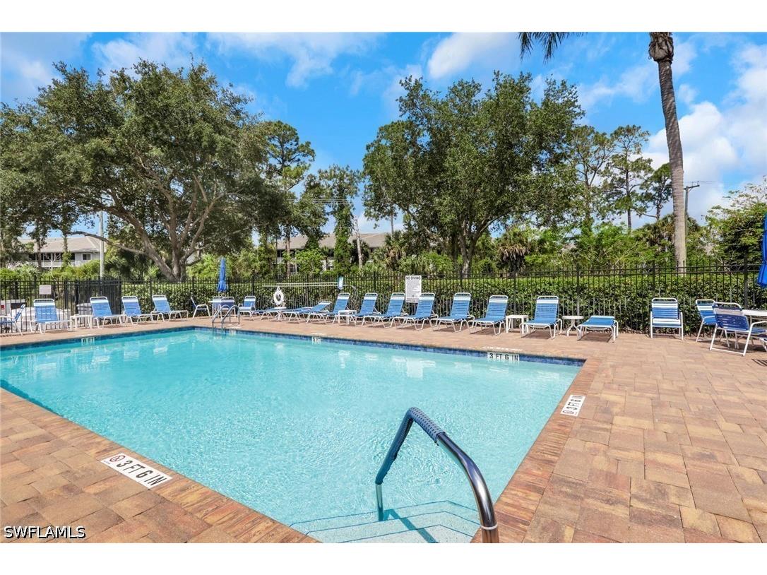 320 Robin Hood Circle #101 Naples FL 34104 226017273 image29