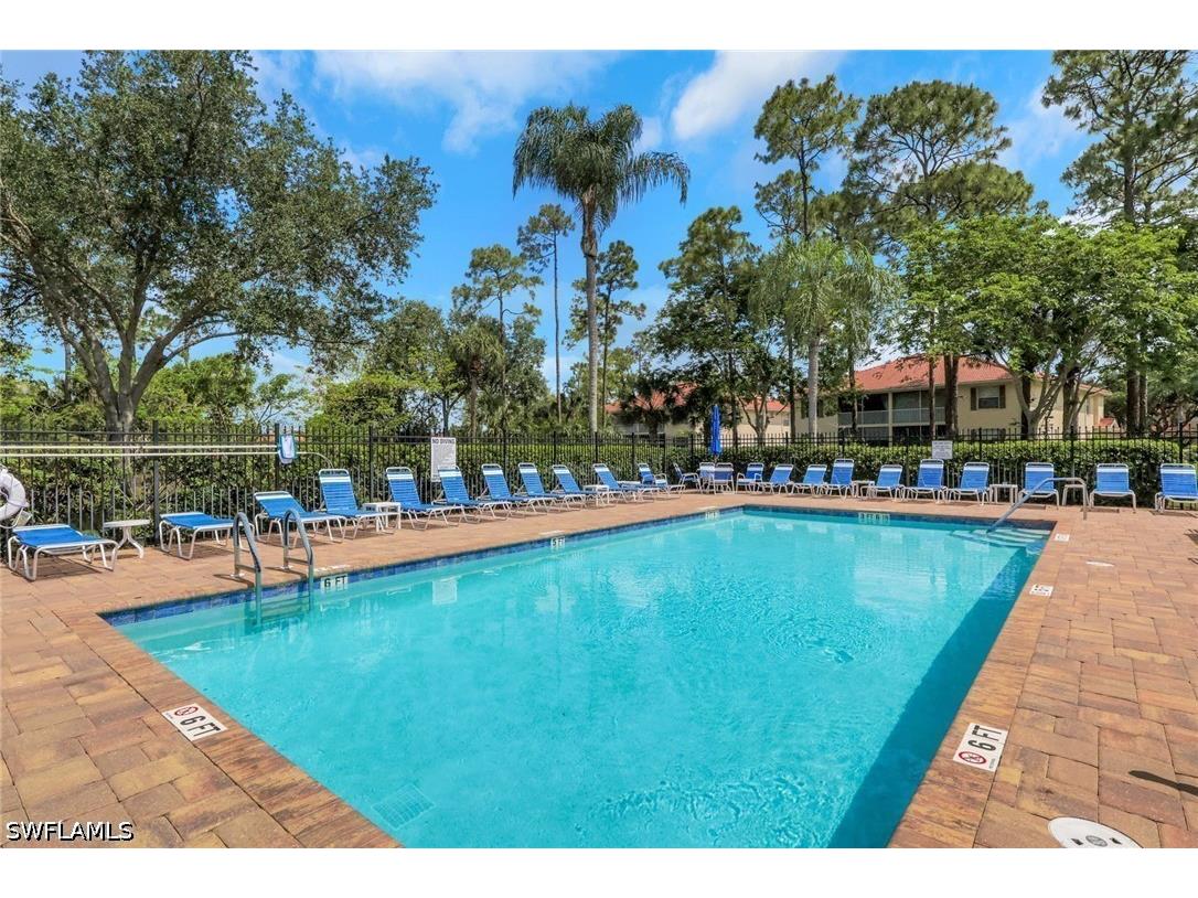 320 Robin Hood Circle #101 Naples FL 34104 226017273 image30